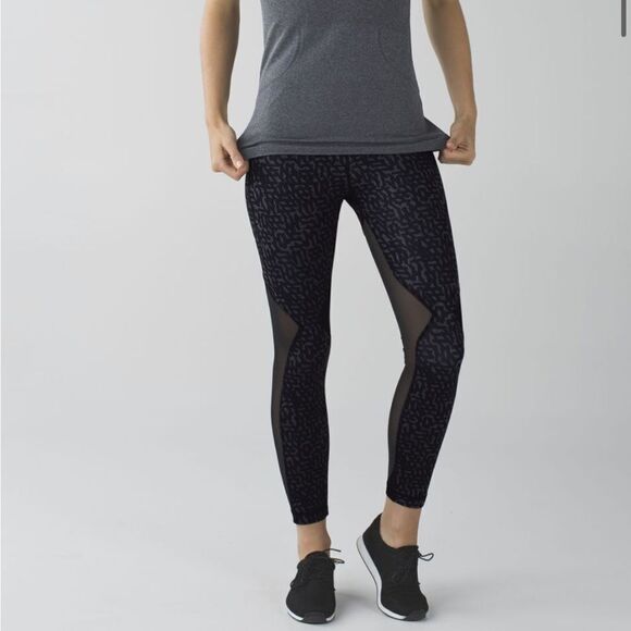 Lululemon Running In The City 7/8 Tight Full-On Luxtreme - Picture 2 of 16